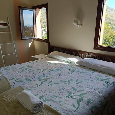 Hotel Rural Don Burguillo 엘 티엠블로 외부 사진