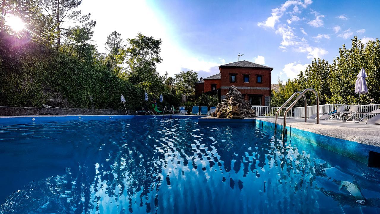Hotel Rural Don Burguillo 엘 티엠블로 외부 사진