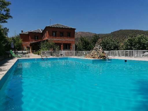 Hotel Rural Don Burguillo 엘 티엠블로 외부 사진